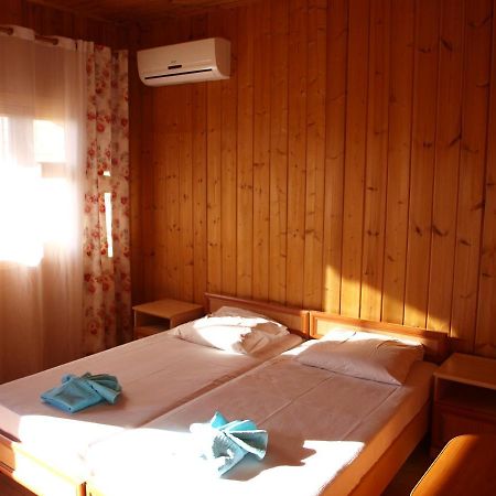 Эко-Отель Гагра Gagra Exterior photo