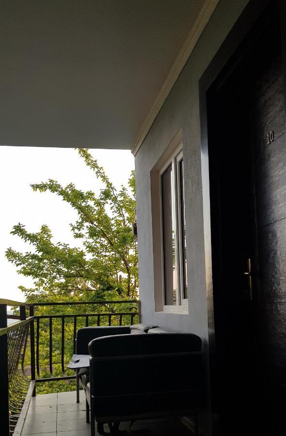 Эко-Отель Гагра Gagra Exterior photo